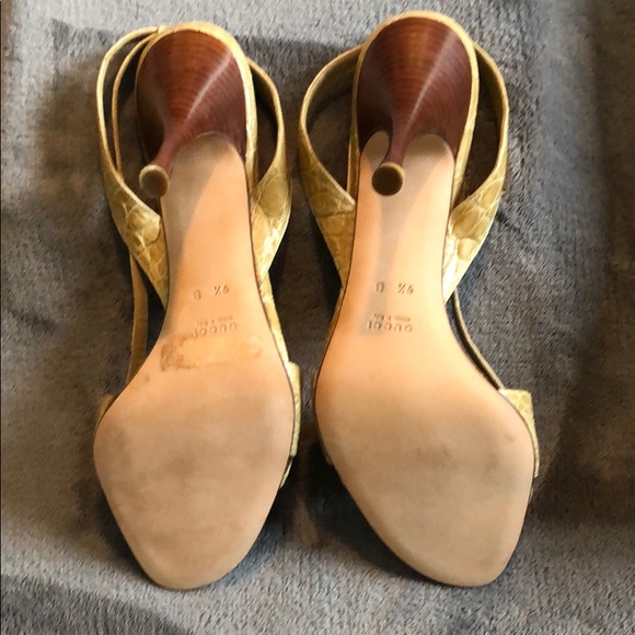 Gorgeous NIB Gucci sandals. Green. Size 9 - Picture 2 of 3